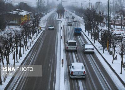 برف و باران در محورهای 26 استان و انسداد 13 جاده