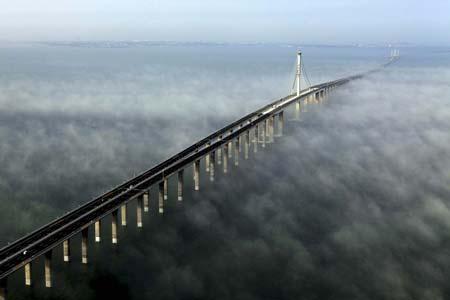 طولانی ترین پل دنیا را ببینید