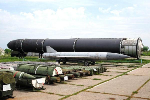 روسیه: موشک بالستیک سارمات به همه جای زمین می رسد