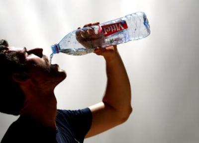 اشتباه نوشیدن زیاد آب در وعده سحر