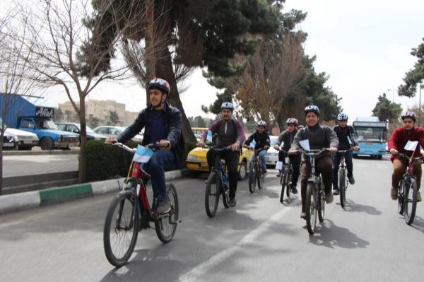 میزبانی منطقه14 از دوچرخه سواران تهرانی